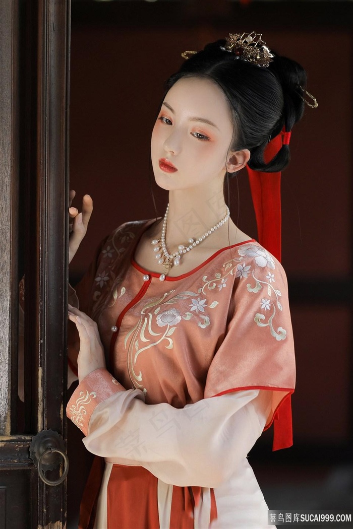 年轻的护士韩国